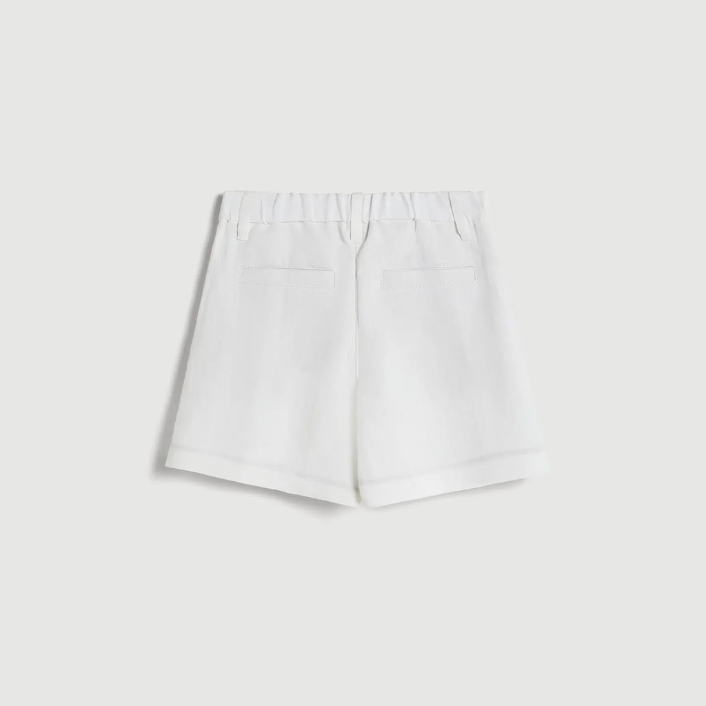 Children's white shorts with an elastic waistband